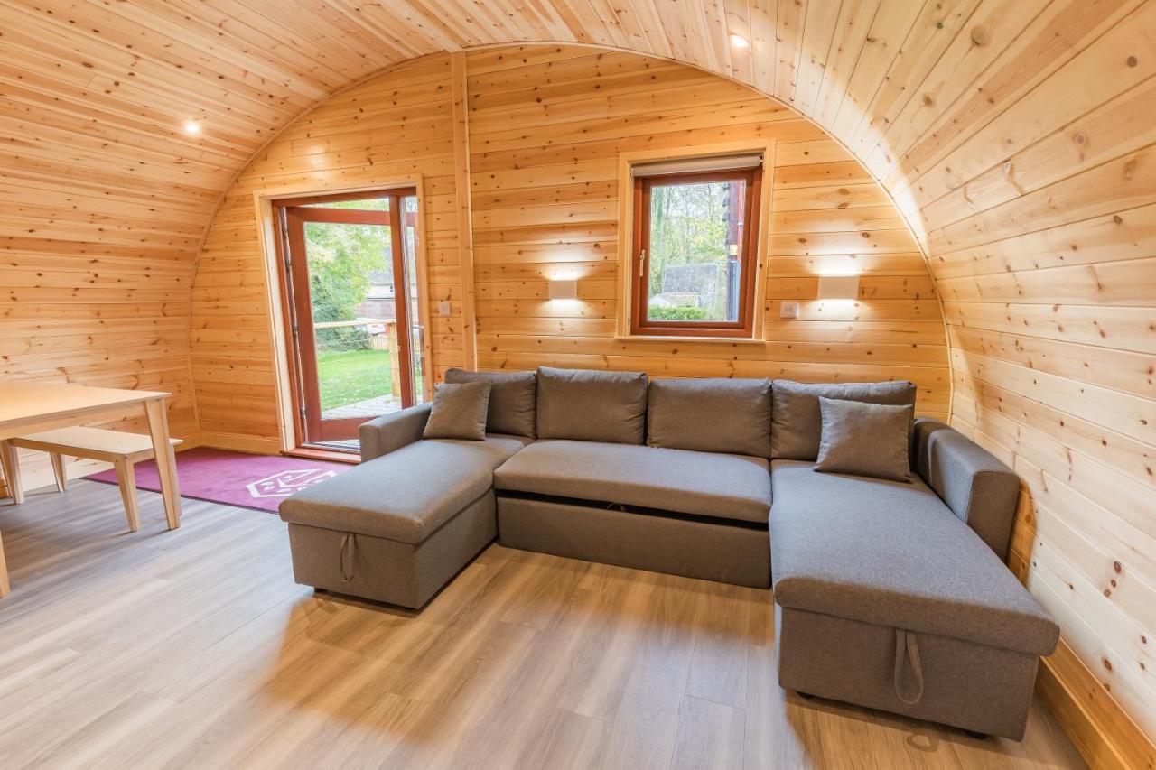 Cosy And Eco-Friendly Cabins Next To 16Th Century Pub Newmarket  Exterior photo
