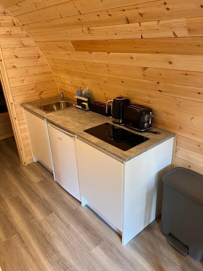 Cosy And Eco-Friendly Cabins Next To 16Th Century Pub Newmarket  Exterior photo