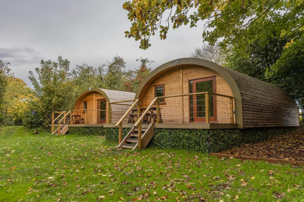 Cosy And Eco-Friendly Cabins Next To 16Th Century Pub Newmarket  Exterior photo