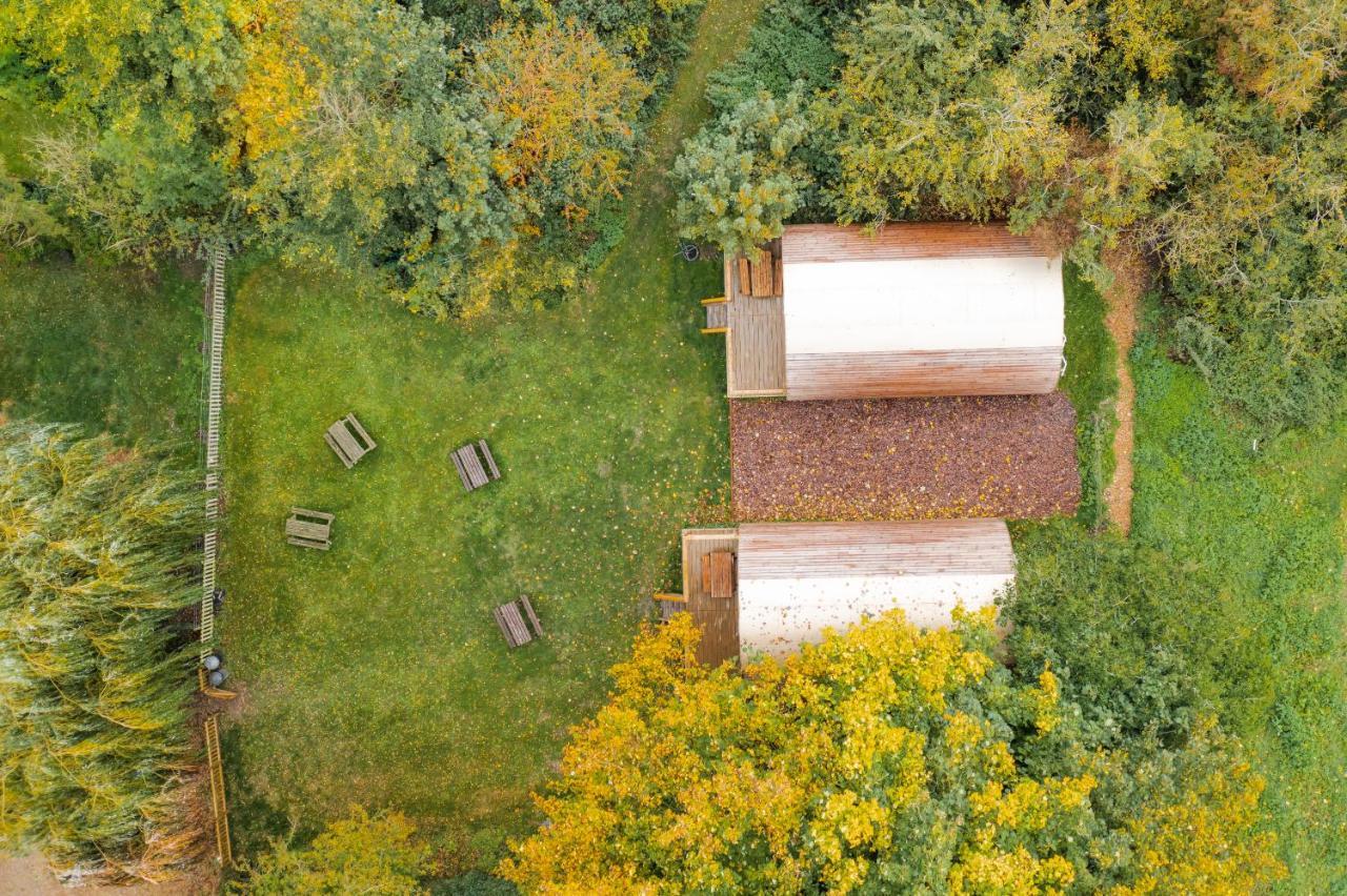 Cosy And Eco-Friendly Cabins Next To 16Th Century Pub Newmarket  Exterior photo